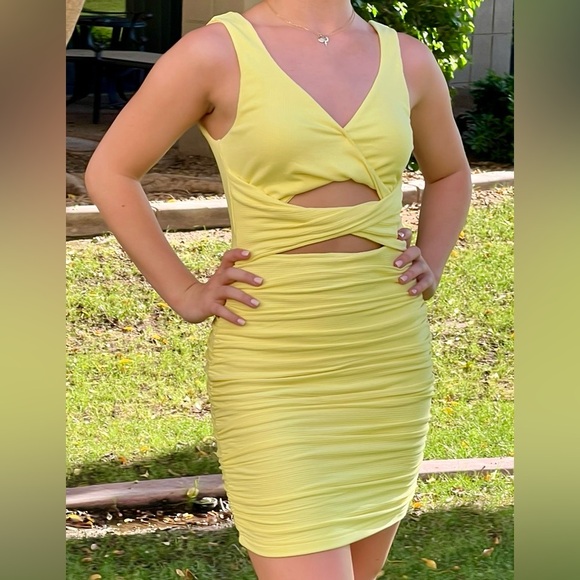Cut-out twist front mini dress Small - Picture 1 of 3